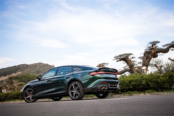 B级运动轿车新标杆来了，MG7 2025款智能登场，限时一口价11.29万元起